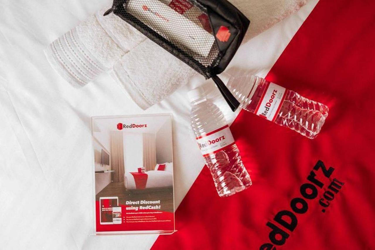 Reddoorz Plus At Panorama Villas Batu Batu  Dış mekan fotoğraf